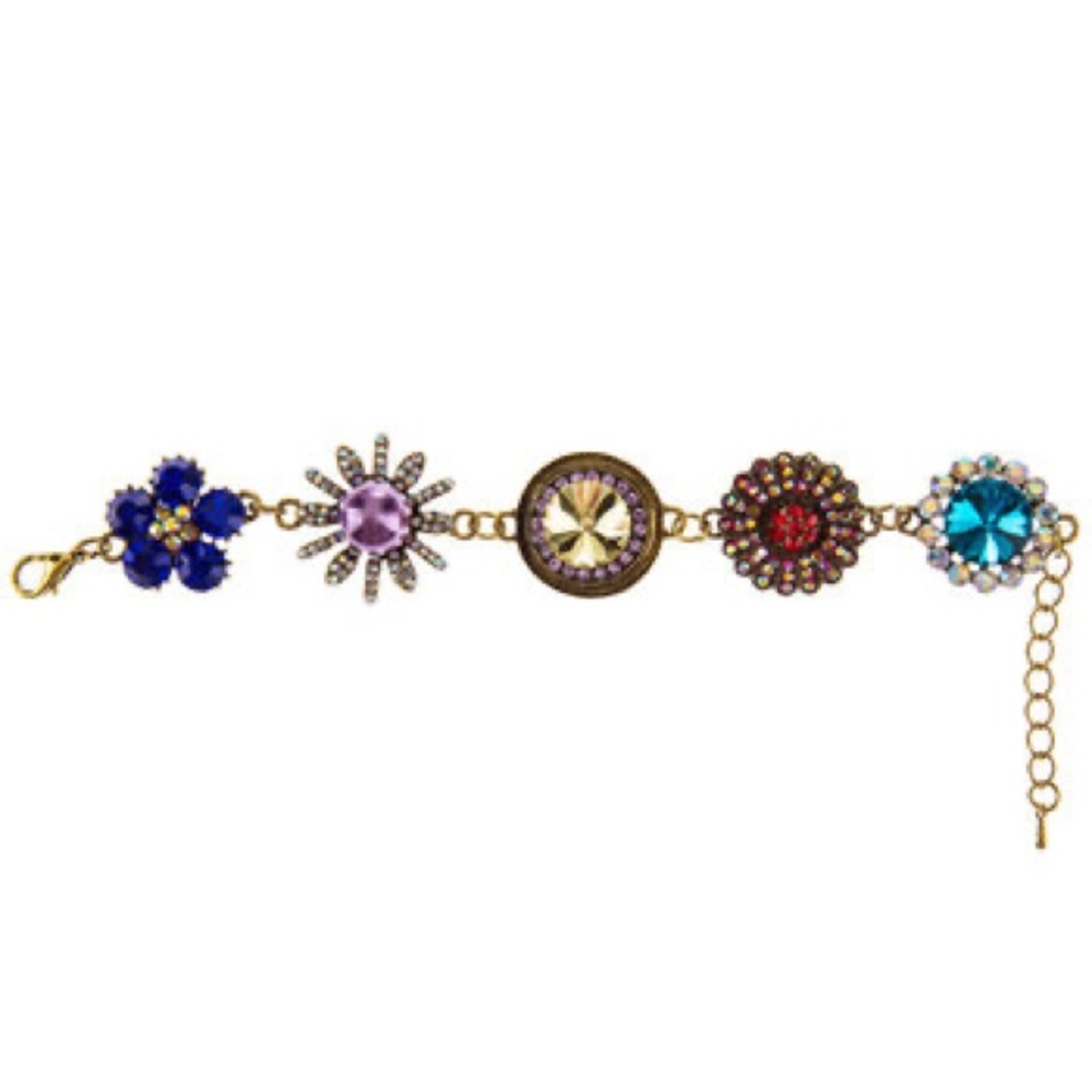 ✨SOLD✨ 🎉3 for $15🎉 Gemstone Floral Bracelet